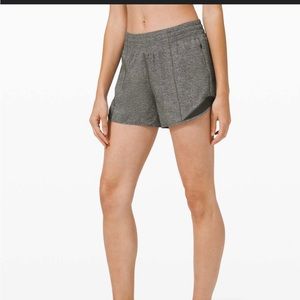 LULULEMON HOTTY SHORT 4”